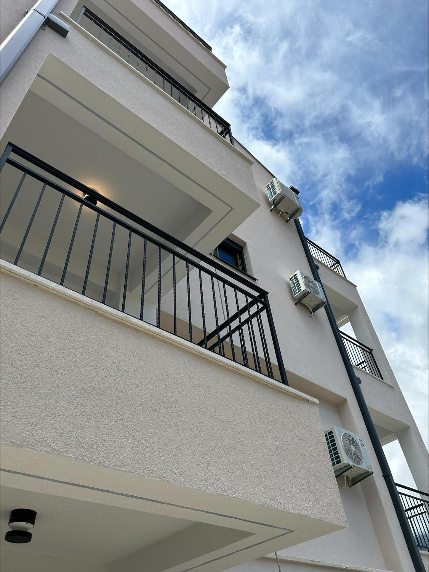 Merlin Prestige Apartments 부드바 외부 사진