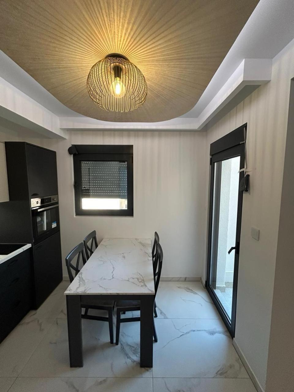 Merlin Prestige Apartments 부드바 외부 사진