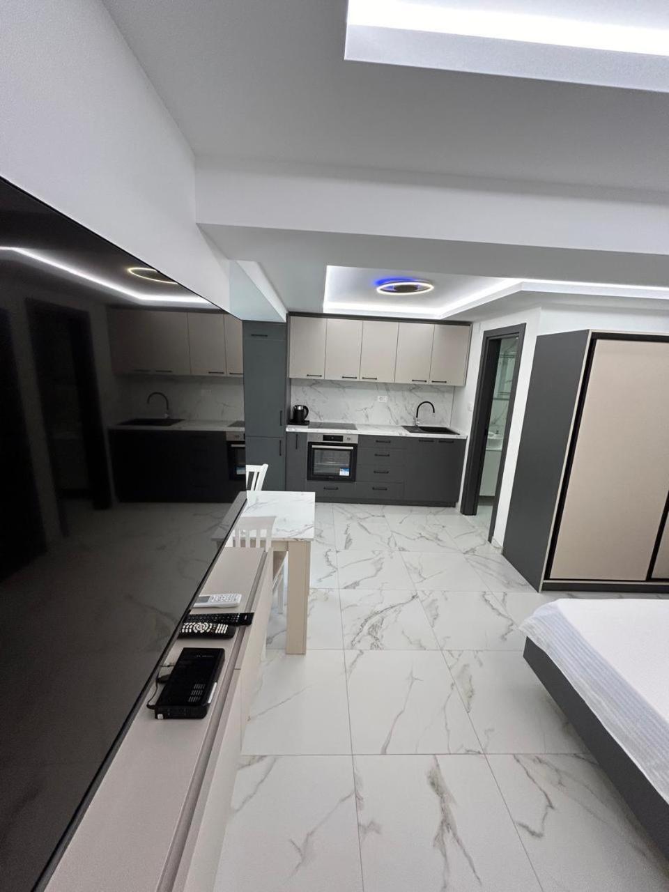 Merlin Prestige Apartments 부드바 외부 사진