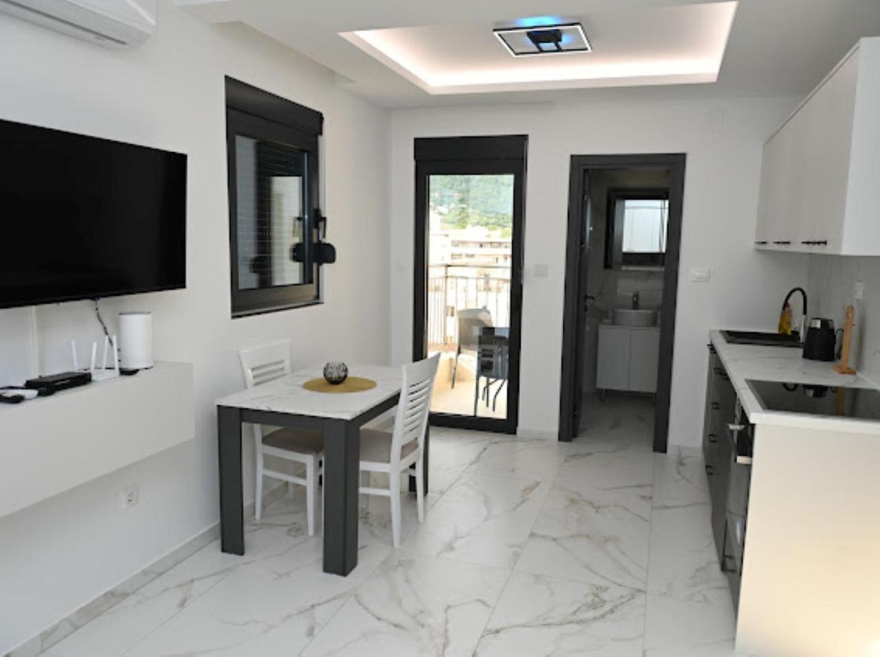 Merlin Prestige Apartments 부드바 외부 사진